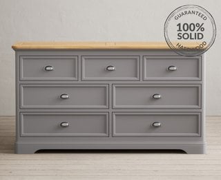 FELTON/YAXLEY/BRIDSTOW LIGHT GREY WIDE CHEST OF DRAWERS - RRP £579: LOCATION - C6