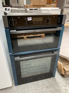 NEFF BUILT IN DOUBLE ELECTRIC OVEN: MODEL U2ACM7HG0B - RRP £1299: LOCATION - D2