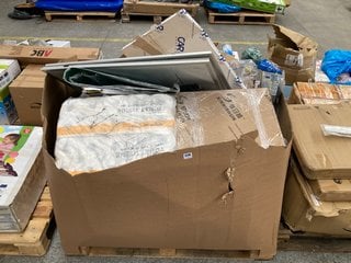 PALLET OF ASSORTED ITEMS TO INCLUDE EXTRA LARGE CRAFTING CUTTING BOARD IN GREEN: LOCATION - B6 (KERBSIDE PALLET DELIVERY)