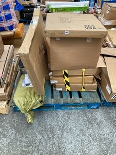 PALLET OF ASSORTED ITEMS TO INCLUDE RECTANGLE FOLDING TABLE: LOCATION - B6 (KERBSIDE PALLET DELIVERY)