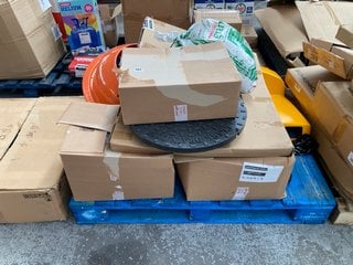 PALLET OF ASSORTED ITEMS TO INCLUDE CEMENT MIXER BARREL IN BRIGHT ORANGE FINISH: LOCATION - B6 (KERBSIDE PALLET DELIVERY)