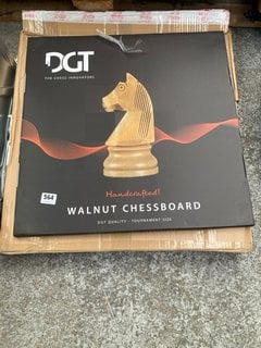 DGT HANDCRAFTED WALNUT CHESSBOARD: LOCATION - C4