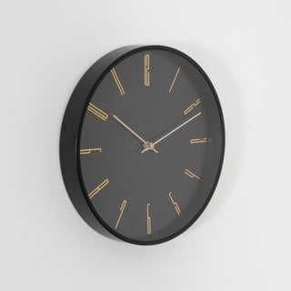 METAL WALL CLOCK: LOCATION - A7