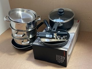 QTY OF ASSORTED KITCHEN ITEMS TO INCLUDE JOHN LEWIS & PARTNERS CLASSIC 22CM 3.7LTR SAUCEPAN WITH LID: LOCATION - BR6