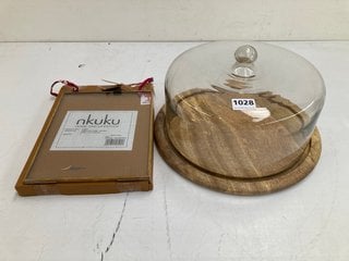 NKUKU RECYCLED GLASS CAKE DOME TO ALSO INCLUDE NKUKU KIKO BRASS FRAME IN ANTIQUE BRASS - COMBINED RRP £115.00: LOCATION - BR2