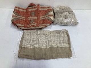 3 X ASSORTED NKUKU HOUSEHOLD ITEMS TO INCLUDE SUPAUL JUTE BASKET IN RUST - RRP £110.00: LOCATION - BR4