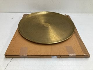 NKUKU MAHIKA LARGE TRAY IN ANTIQUE BRASS - RRP £65.00: LOCATION - BR5