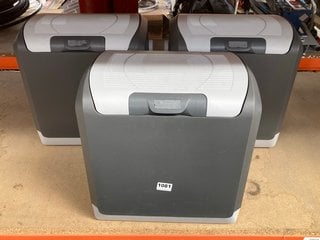 3 X MEDIUM ELECTRIC IN CAR COOL BOXES IN GREY: LOCATION - BR6