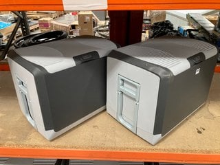 2 X LARGE ELECTRIC IN CAR COOL BOXES IN GREY: LOCATION - BR6