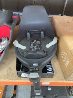 SWIVEL STYLE CHILDRENS ISOFIX CAR SEAT BASE: LOCATION - CR7