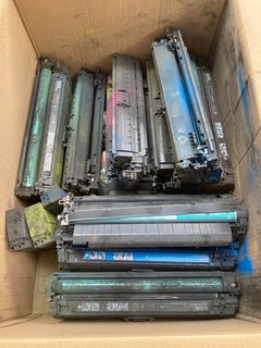 LARGE QTY OF ASSORTED TONER STYLE PRINTER CARTRIDGES: LOCATION - CR8