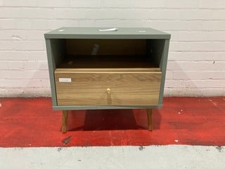 SMALL LIGHT GREY SIDE TABLE WITH OAK LEGS AND DRAW (003335853)