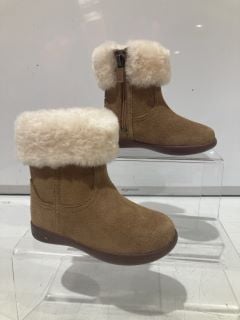 3 X UGG ERIN BOOTS UK 6 CHESTNUT AND UGG JORIE II CHESTNUT SIZES EUR 22 & 27.5 TOTAL RRP £175