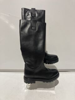 2 X AND/OR SHOES TO INCLUDE TABIE LEATHER LONG BOOTS BLACK EUR 37 TOTAL RRP £136