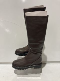 2 X JOHN LEWIS SHOES TO INCLUDE SAPPHIRE LONG BLACK BOOTS LEATHER EUR 39 AND TUCKER BRCH BROWN BOOTS TOTAL RRP £170