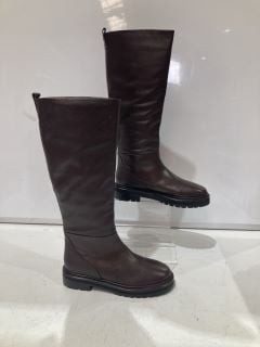 2 X JOHN LEWIS TUCKER LONG BOOTS BLACK LEATHER EUR 41 AND JOHN LEWIS SAPPHIRE LONG BOOTS BLACK LEATHER EUR 39 TOTAL RRP £318