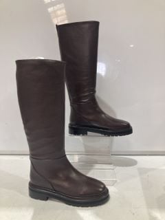 2 X JOHN LEWIS TUCKER LONG BOOTS BLACK LEATHER EUR 38 AND JOHN LEWIS TUCKER LONG BOOTS BROWN LEATHER EUR 38 TOTAL RRP £318