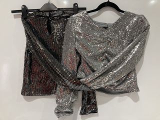 QTY OF ASSORTED CLOTHING TO INCLUDE JOHN LEWIS SEQUIN TOP SILVER AGE 11 YEARS TOTAL RRP £204