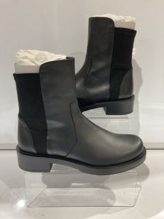 STUART WEITZMAN 5050  BOLD BOOTIE BLACK SIZE 37 TOTAL RRP £275.00