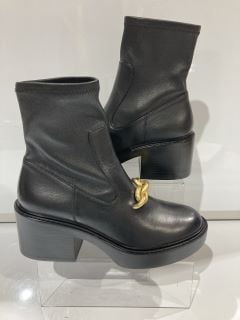 COACH KENNA LEATHER BOOTIE CHAIN SIZE 07 TOTAL RRP £105.00