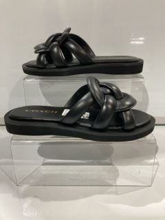 COACH GEORGIE PILLOW LEATHER SANDAL BLACK SIZE 04 TOTAL RRP £112.50