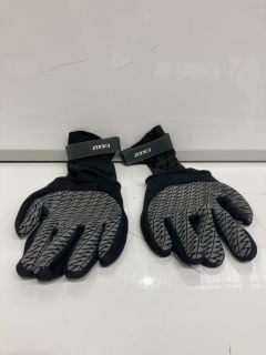 BOX OF ASSORTED ITEMS TO INC NEOPRENE GLOVES SIZE XS RRP £60