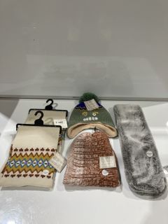 BOX OF ASSORTED ITEMS TO INC JOHN LEWIS BEAR SCARF RRP £50