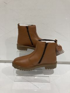 2 X JOHN LEWIS ISOBEL 2 TAN SIZE 36 & 36  TO INCLUDE JOHN LEWIS  CHELSEA BOOT TAN SIZE 39 TOTAL  RRP £100