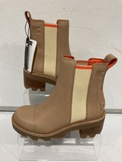 1  X JOAN NOW CHELSEA BEIGE BOOT SIZE 6 TO INC  JOHN LEWIS PERTH BK SIZE UK 7  TOTAL RRP £90