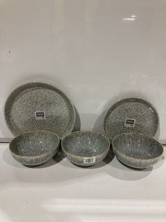 DENBY DINNER SET DOVE GREY 12 PIECE TABLEWARE SET SET SIZE  INCLUDE X4 DINNER PLATES, X4 SMALL PLATES AND X4 CEREAL BOWLS TOTAL RRP £160