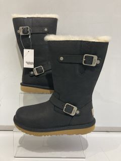 UGG KENSINGTON II SIZE EUR 35 RRP £135