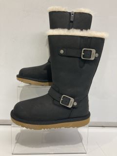 UGG K KENSINGTON II SIZE EUR 32.5 RRP £135