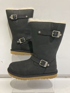 UGG KENSINGTON II SIZE EUR 36 RRP £135