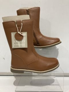 JOHN LEWIS ISOBEL 2 TAN SIZE 33 TO INC  JOHN LEWIS CHELSEA BOOT TAN SIZE 36 TOTAL RRP £100