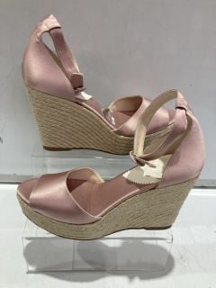 GOLA GRANDSLAM TD CATH KIDSTON SIZE UK 2 TO INC PENELOPE CHILVERS CORFU ATELIER SATIN ESPADRILLE SIZE UK 40 TOTAL RRP £100