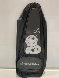 QTY OF SIMPLY SCUBA SPORKLING PACK BLACK ONE SIZE RRP £90