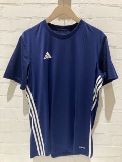 QTY OF ITEMS INCLUDING ADIDAS POLO BLACK MEDIUM