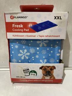 QTY OF ITEMS INCLUDING FLAMINGO FRESK COOLING PAD