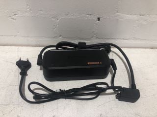 SHIMANO BATTERY CHARGER EC-E8004 TOTAL RRP £120