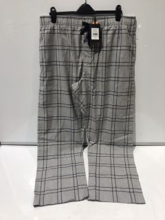 A QTY OF WHITE COMPANY ITEMS TO INCLUDE MENS FLANNEL CHECK PULL ON - XTRA LARGE - GREY - TOTAL RRP £84