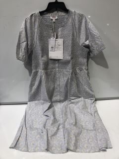 THE WHITE COMPANY ORGANIC COTTON PRINTED DRESS WITH SMOCKING IN ICE BLUE SIZE 18 - RRP £129