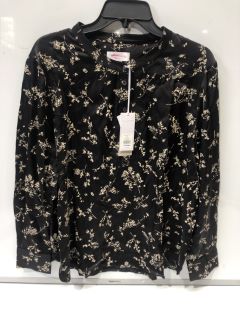 THE WHITE COMPANY WASHED SATIN PRINTED SHIRT SIZE 18 IN BLACK  - RRP £110