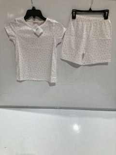 3 X THE WHITE COMPANY CHILDRENS CLOTHING ITEMS TO INCLUDE SAIL BOAT AND STRIPE SET OF 2 7-8 YEARS TOTAL RRP £78