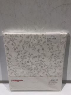 3 X THE WHITE COMPANY BEDDING ITEMS TO INCLUDE FLORENCE DUVET COVER SOFT GREY DOUBLE 200 X 200 CM TOTAL RRP £140