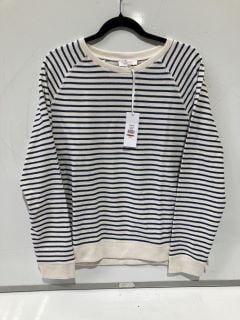 2 X THE WHITE COMPANY CLOTHING ITEMS TO INCLUDE ORGANIC COTTON STRIPE SWEATSHIRT - SIZE 18 - STRIPE - TOTAL RRP £139