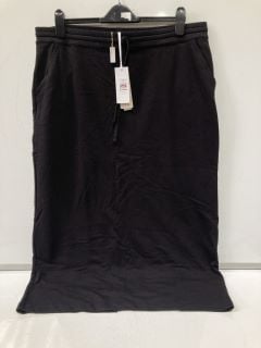 2 X THE WHITE COMPANY CLOTHING ITEMS TO INCLUDE ORGANIC COTTON TIE WAIST MIDI SKIRT - SIZE 18 - BLACK - TOTAL RRP £129