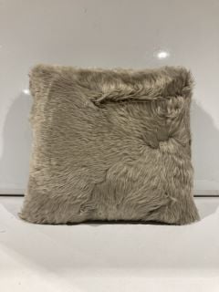 THE WHITE COMPANY LONGWOOL SHEEPSKIN COUSHIN MINK - TOTAL RRP £70