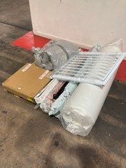 PALLET OF ASSORTED OF ITEMS TO INCLUDE GREY SWIMMING POOL, BABY RAIL, MEMORY FOAM MATTRESS, MULTICOLOUR CARPET