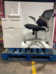 OFFICE CHAIR WITH DESK & 3 DRAWS