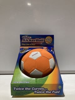 4 X KICKER BALL BY SWERVE BALL